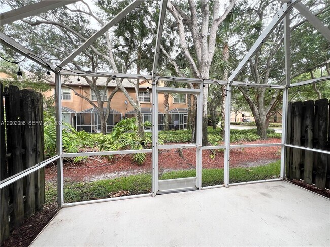 Building Photo - 1524 Coronado Rd