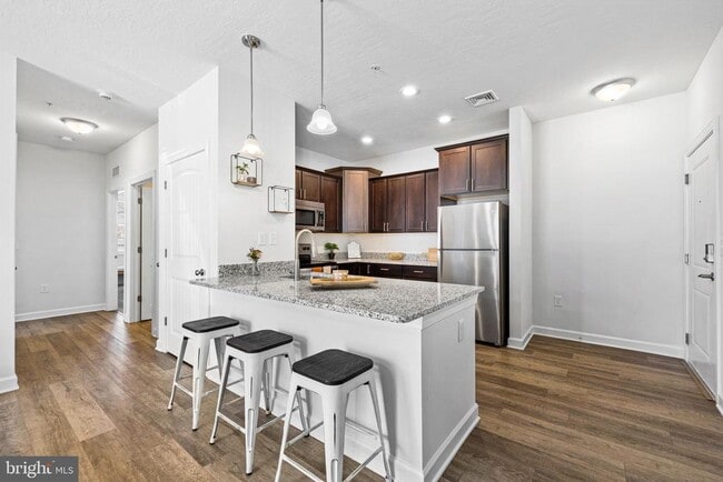 Building Photo - 4007 Rowen Ct