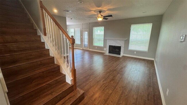 Building Photo - 209 McVoy Dr