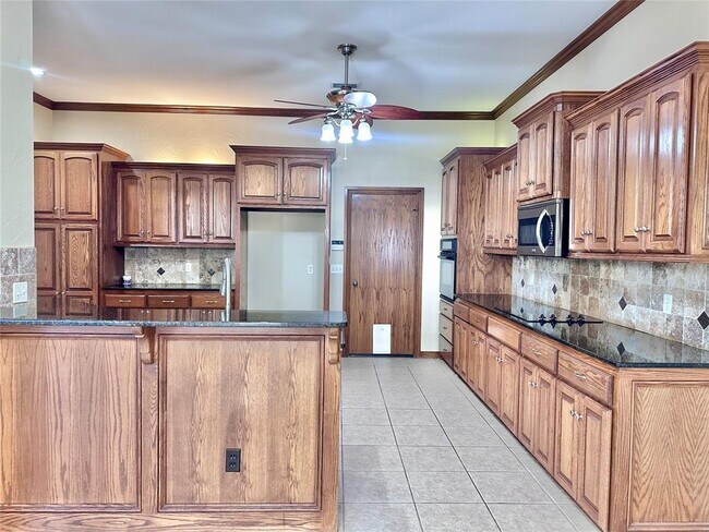 Building Photo - 12305 Sherrie Elaine Dr