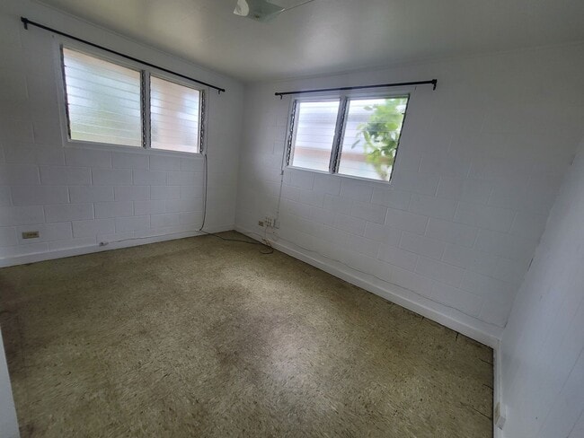 Building Photo - 99-228-228 Aiea Heights Dr