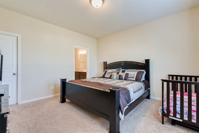 Building Photo - 8127 Running Brook Ln