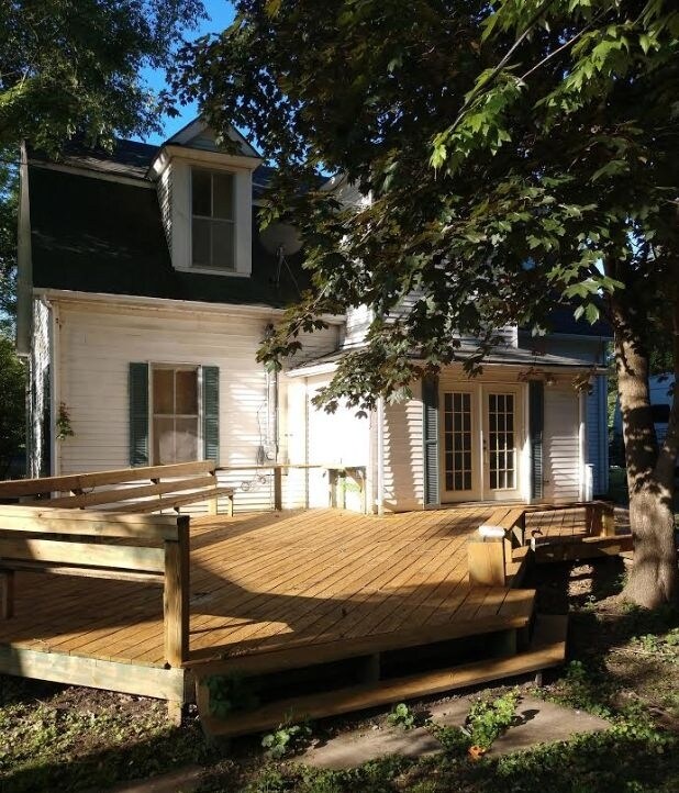 Building Photo - 306 E Cypress St