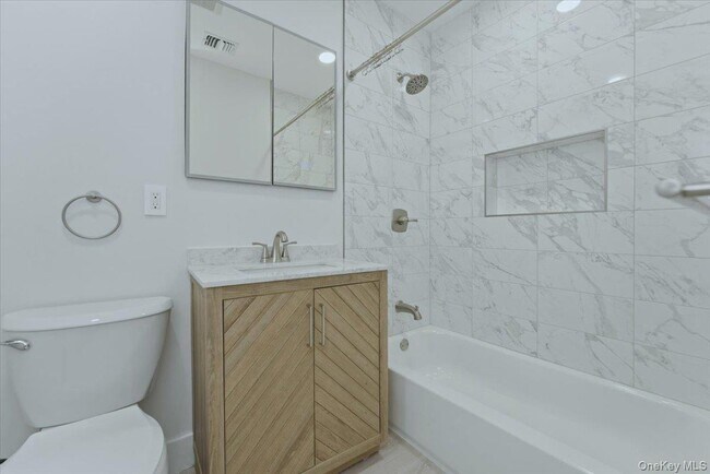 Building Photo - 136 Albany Blvd