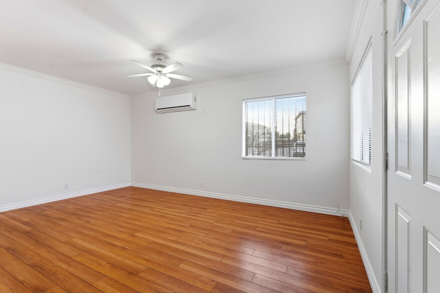 Building Photo - 7932 Brimfield Ave