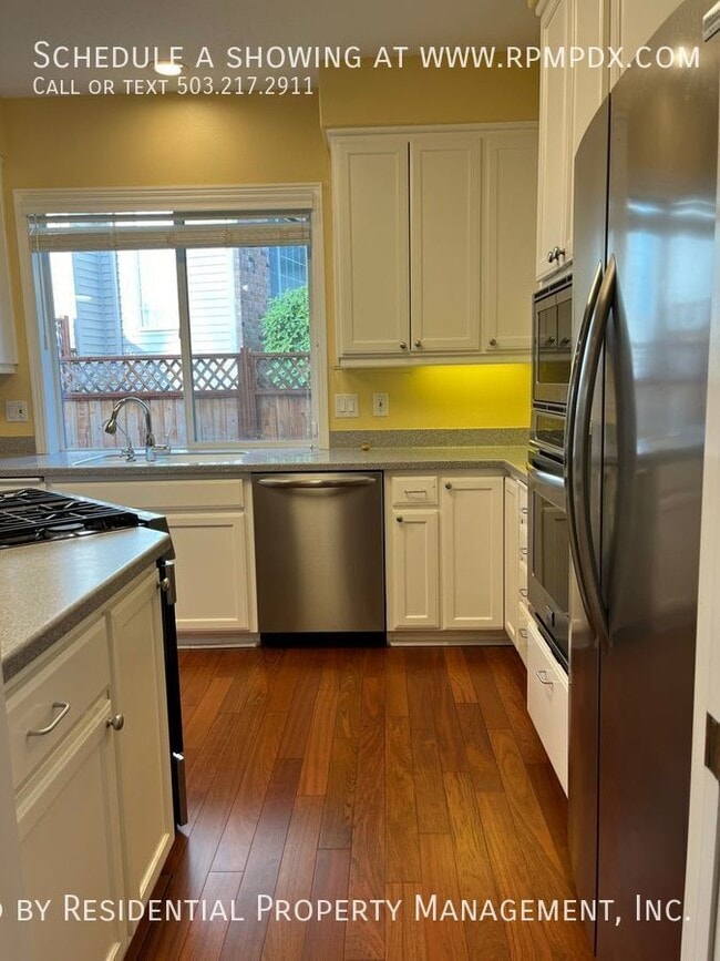 Building Photo - 3964 NW Brookview Way