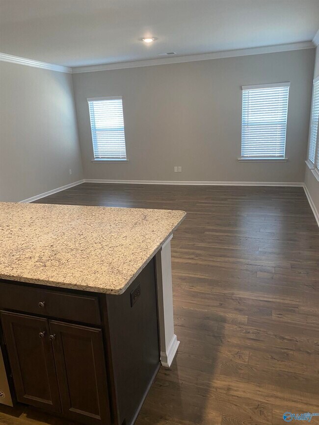 Building Photo - 14980 Westmeade Ln