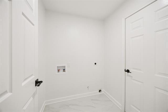 Building Photo - 2417 Cornell Dr