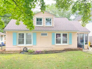 Building Photo - 43 Silopanna Rd