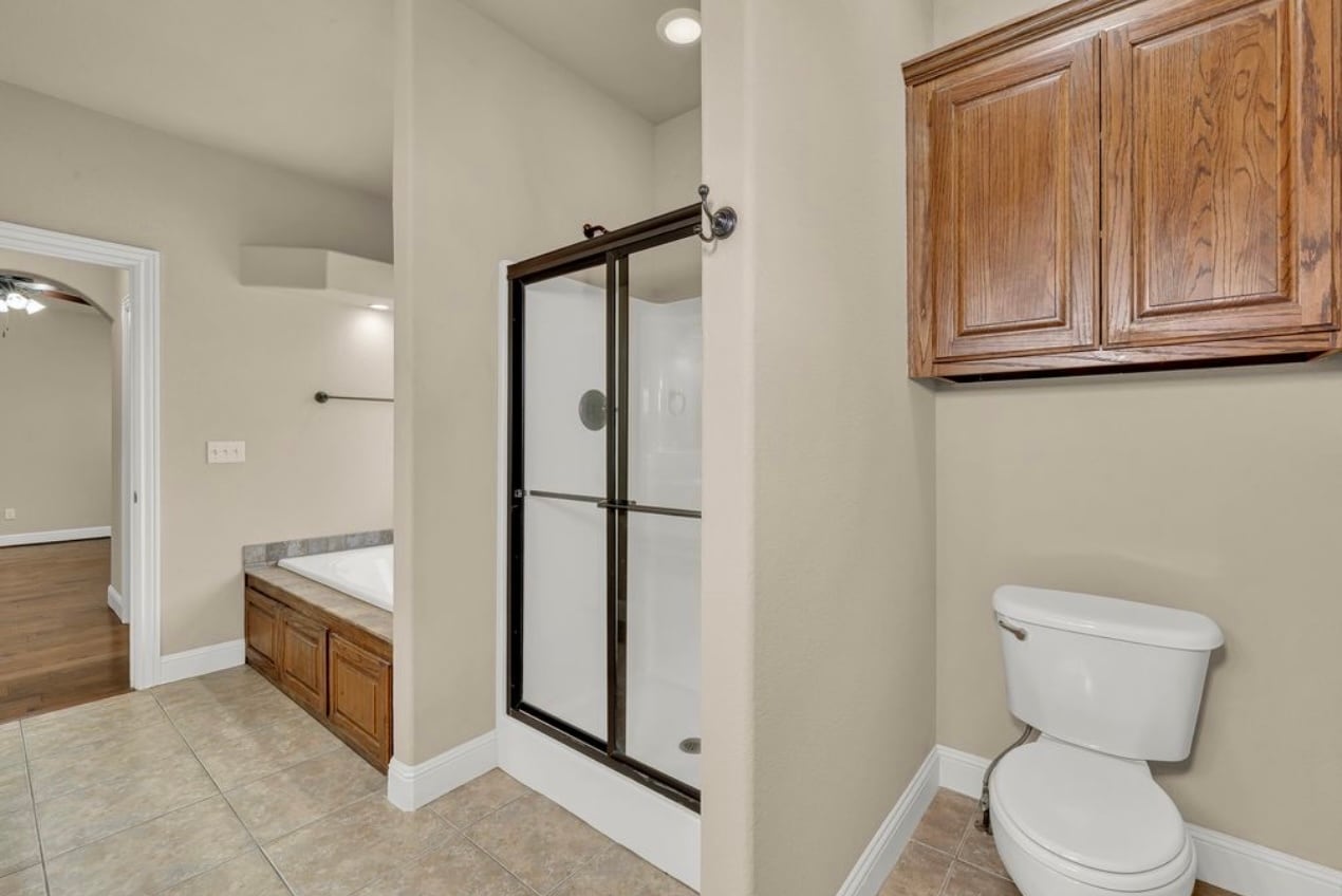 Building Photo - 602 NW 17th Ct