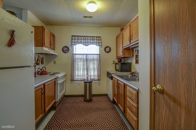 Building Photo - 1 br, 1 bath Apartment - St. Paul Terrace