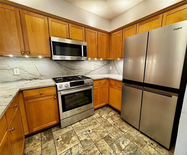 Building Photo - 16920 Brayton Park Dr