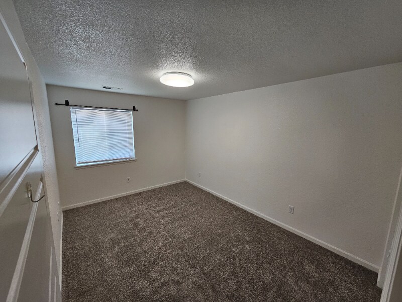 Building Photo - 4013 Bradney Ave