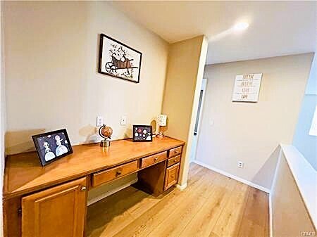 Building Photo - 17231 Greentree Dr