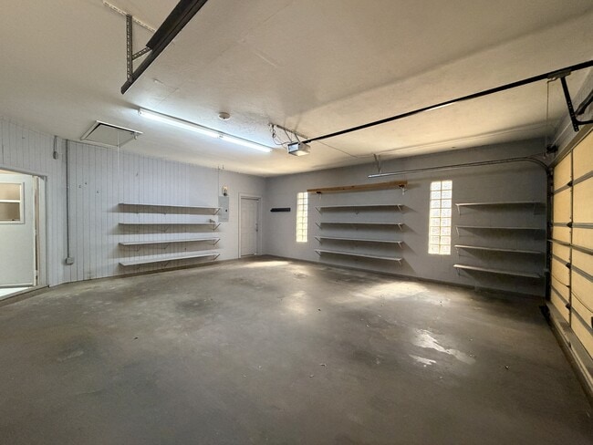 Building Photo - 5372 Wagon Trail