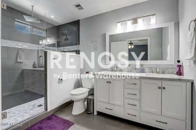 Building Photo - Remodeled 4 Br+Den 2 Ba 2Cg Home with Pool and Solar Near 35th Ave and Bell in Glendale