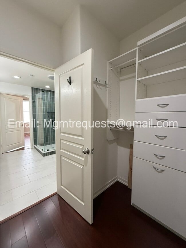 Building Photo - 3321 Watermarke Pl