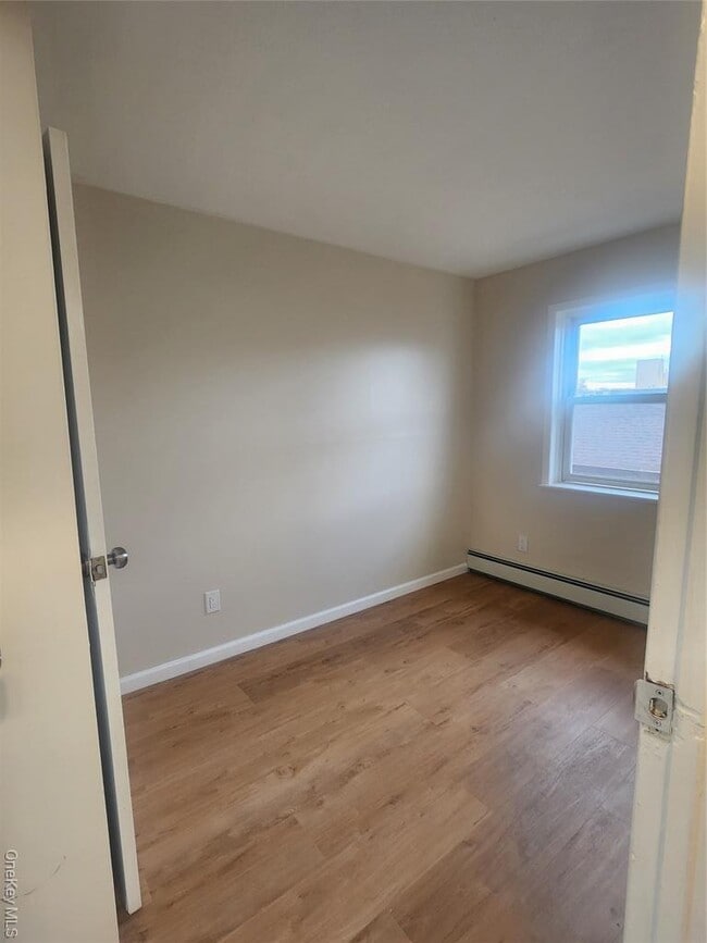 Building Photo - 101-27 92nd St