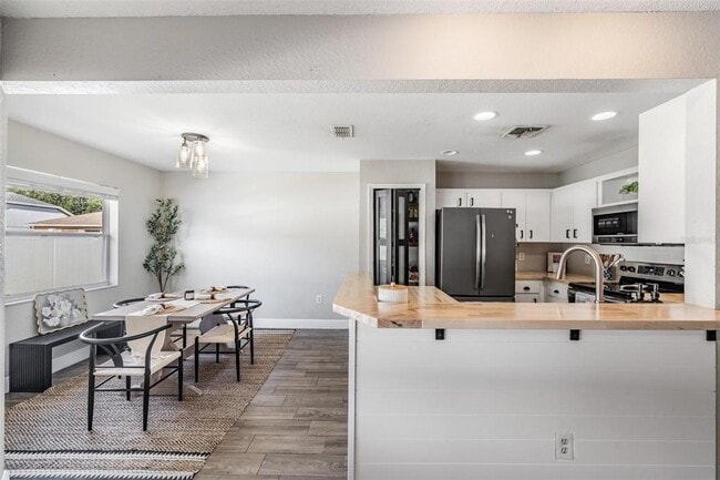 Building Photo - 106 Winston Manor Cir