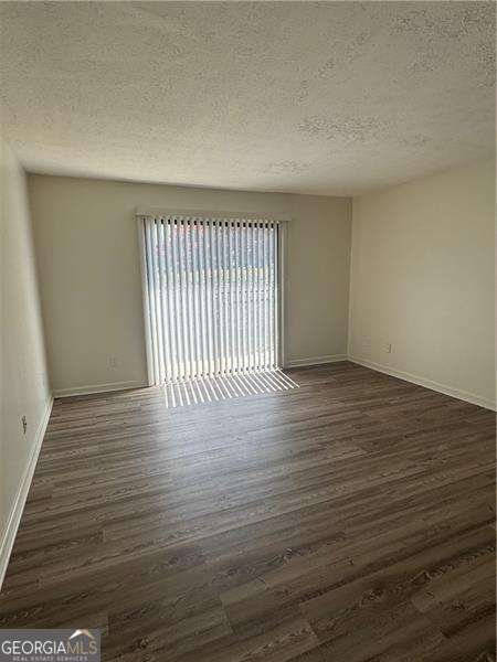 Building Photo - 728 Hanover Ln SE