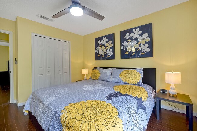 Building Photo - FULLY FURNISHED – AVAILABLE FOR A MINIMUM 1-YEAR LEASE!