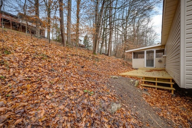 Building Photo - 3817 Rockford St