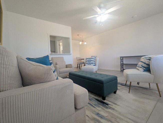 Building Photo - 283 Sheffield L