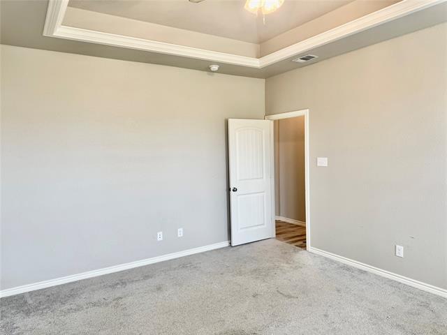 Building Photo - 626 Violet Dr