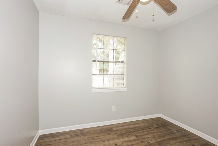 Building Photo - 3436 Gary Cir