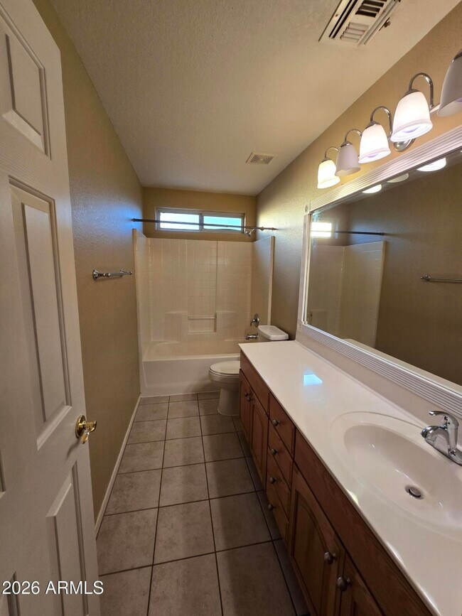 Building Photo - 14307 W Piccadilly Ave