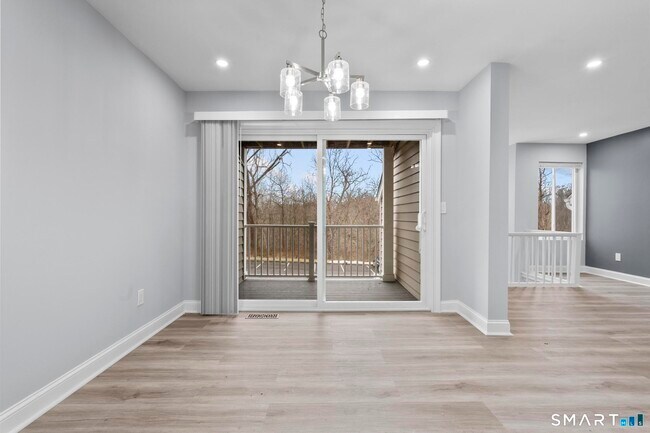 Building Photo - 133 Peddlers Dr