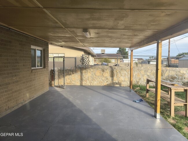 Building Photo - 4908 Blue Ridge Cir