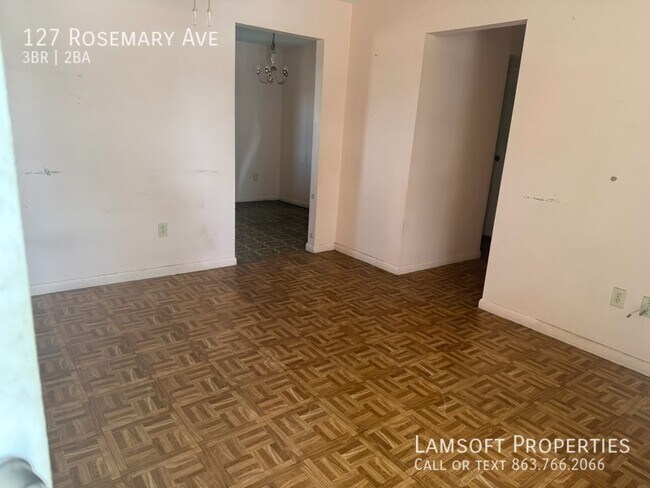 Building Photo - 127 Rosemary Ave