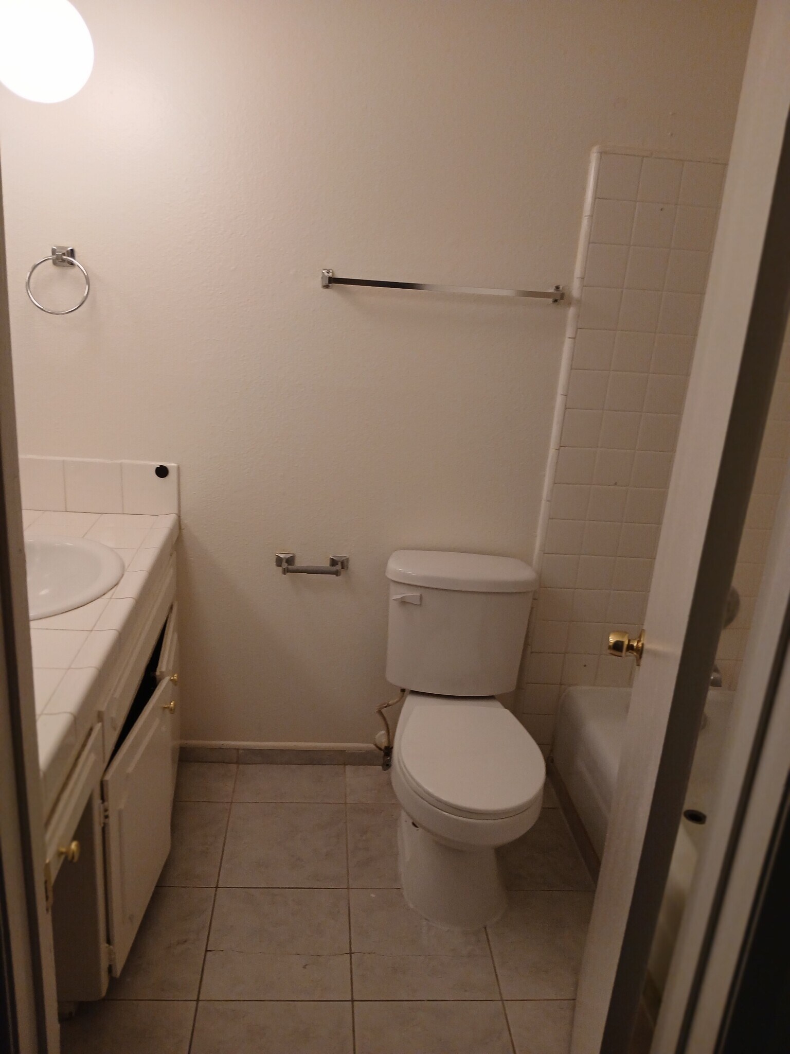 Bathroom - 1823 S 5th St