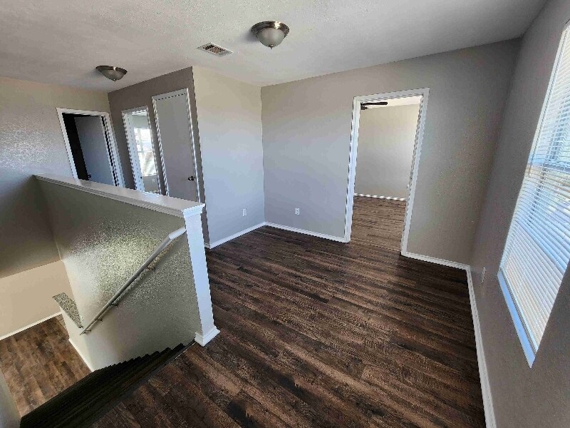 Building Photo - 7109 Little Mohican Dr