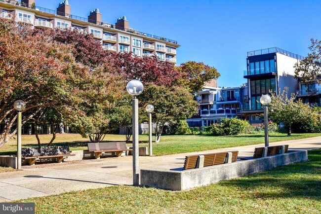 Building Photo - 73 G St SW