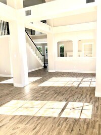 Building Photo - 5711 Silver Bay Ct