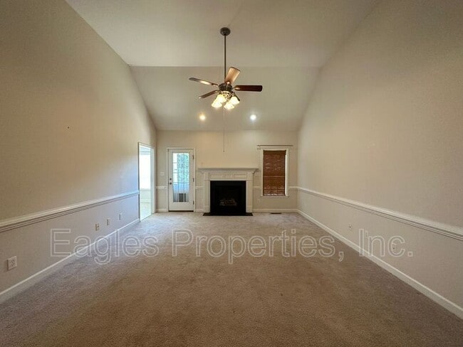 Building Photo - 110 Beatrice Dr