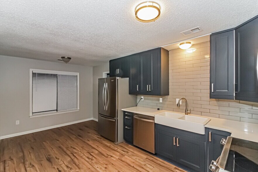 Building Photo - 938 Pheasant Hollow Dr