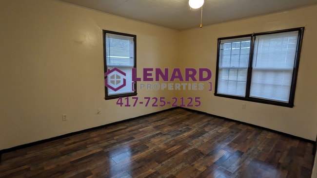 Building Photo - Lovely One Bedroom House!