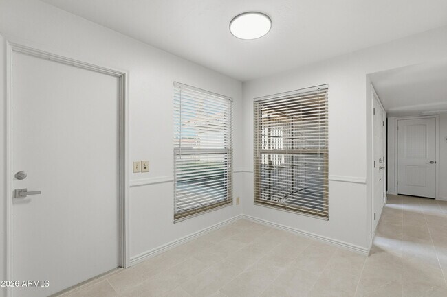 Building Photo - 25835 S Greencastle Dr