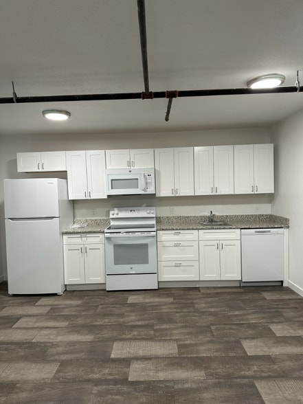 Building Photo - 1120 Montana St