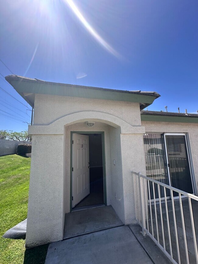 Building Photo - 4404 Pebble Creek Dr