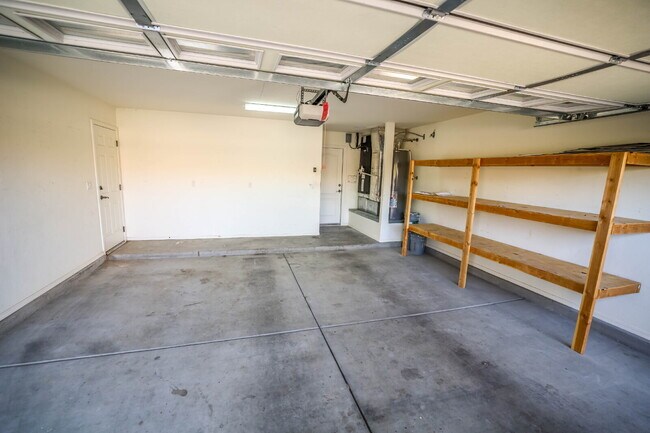 Building Photo - Newly remodeled 4 Bedroom in gated community!