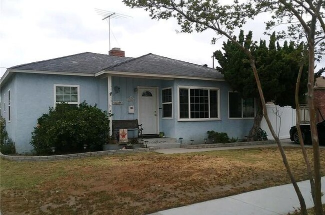 Building Photo - 11257 Cecilia St