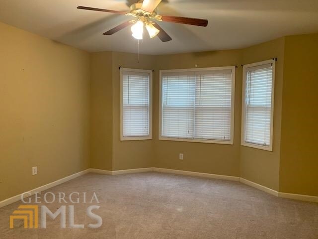 Building Photo - 552 Magnolia Dr