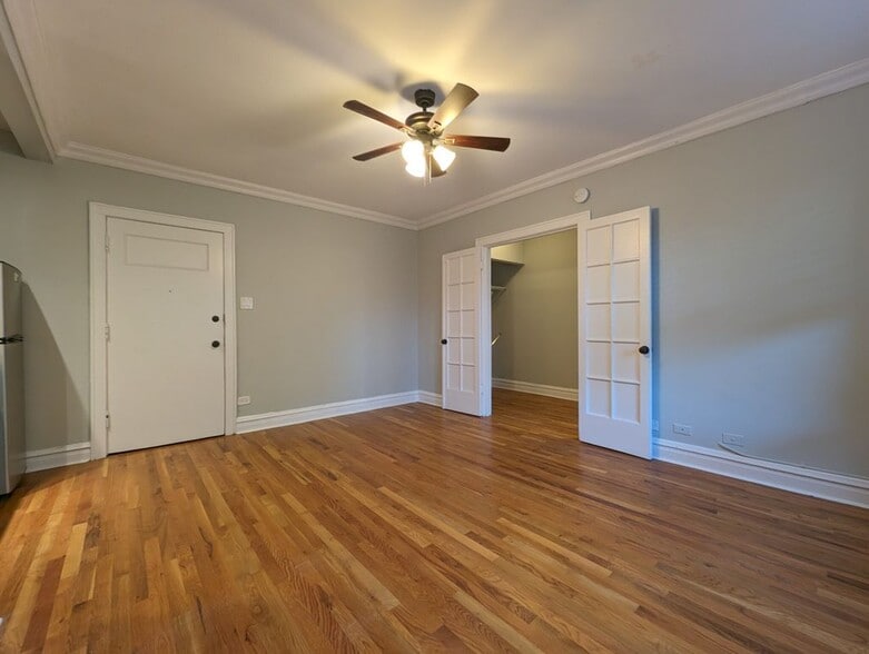 Building Photo - 4737 N Hermitage Ave