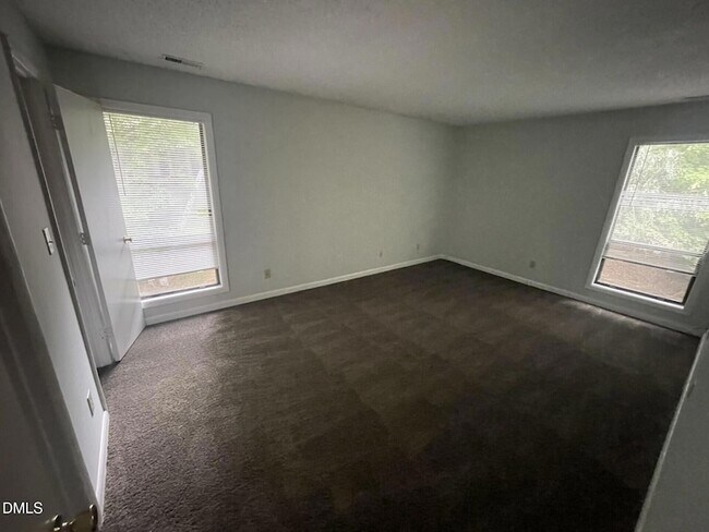 Building Photo - 5155 Windy Hill Dr