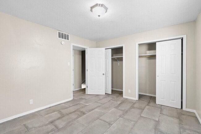 Building Photo - 3702 Keltner Ave