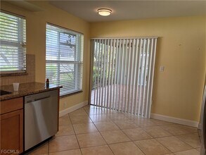 Building Photo - 5652 Eichen Cir